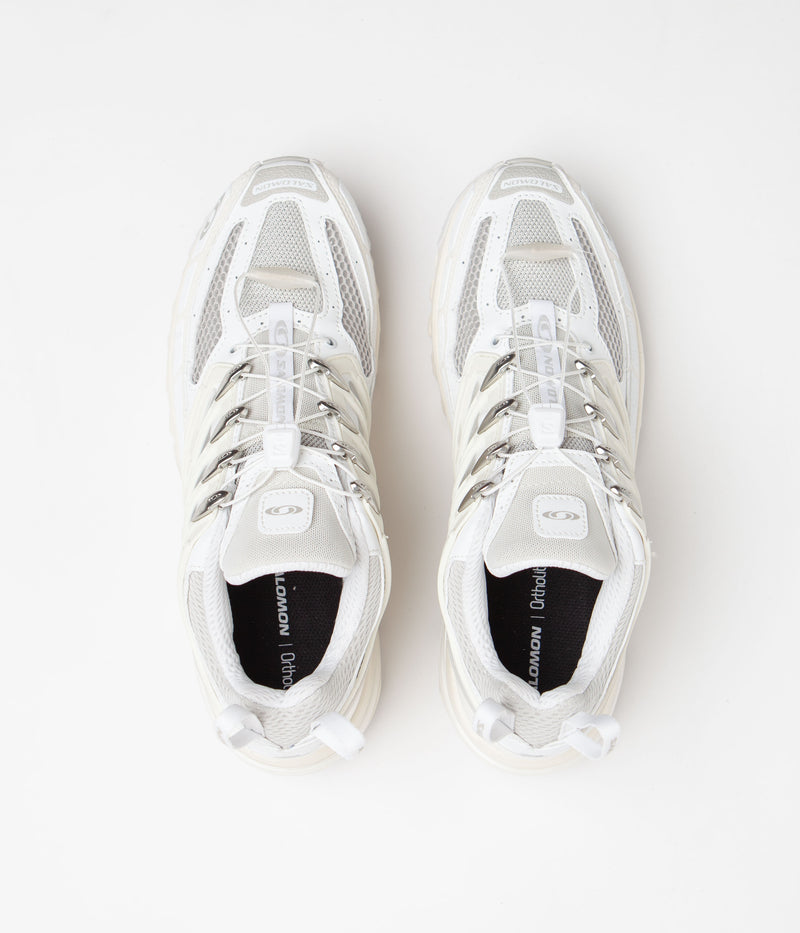 Salomon ACS Pro Shoes in White and Vanilla Ice / Lunar Rock