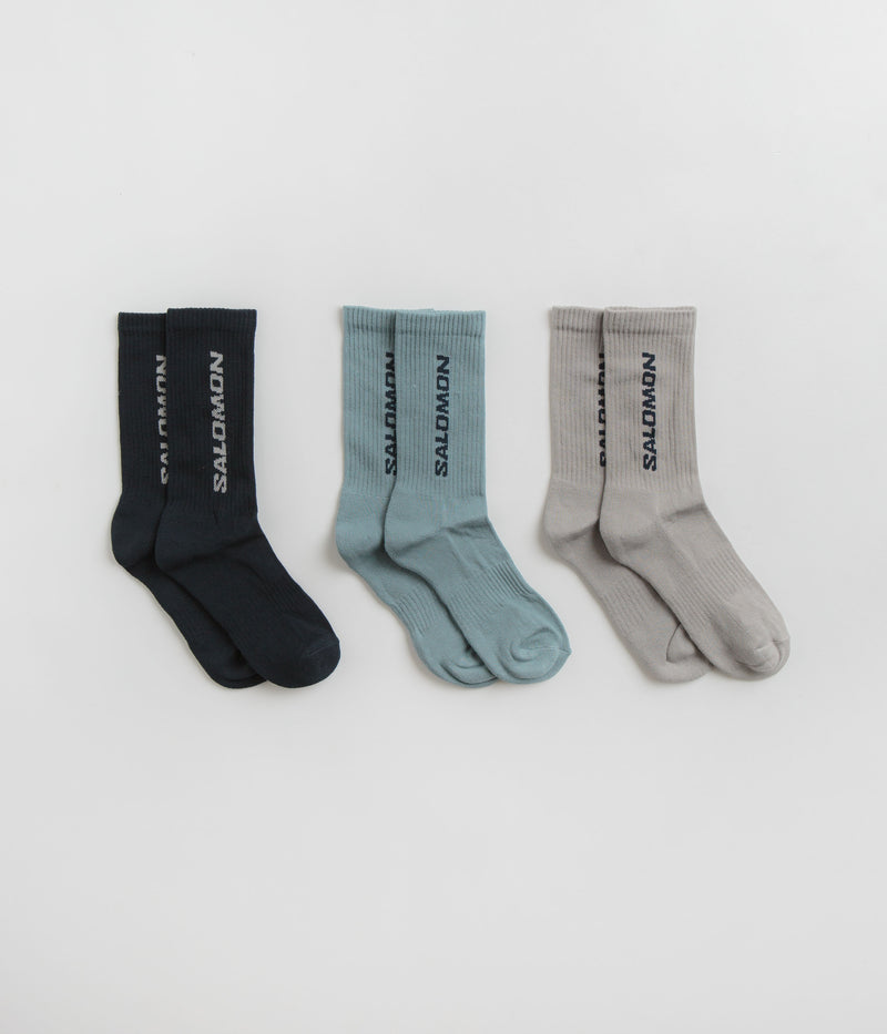 Salomon Everyday Crew Socks (3 Pack) in Carbon and Ghost Grey / Arona