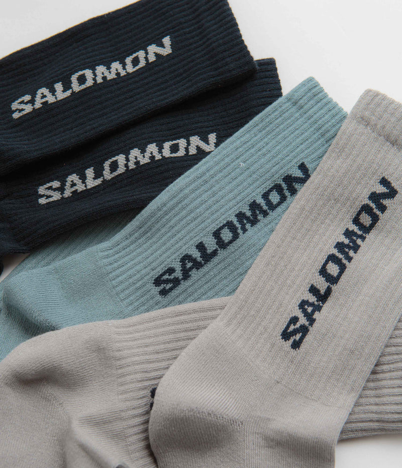Salomon Everyday Crew Socks (3 Pack) in Carbon and Ghost Grey / Arona
