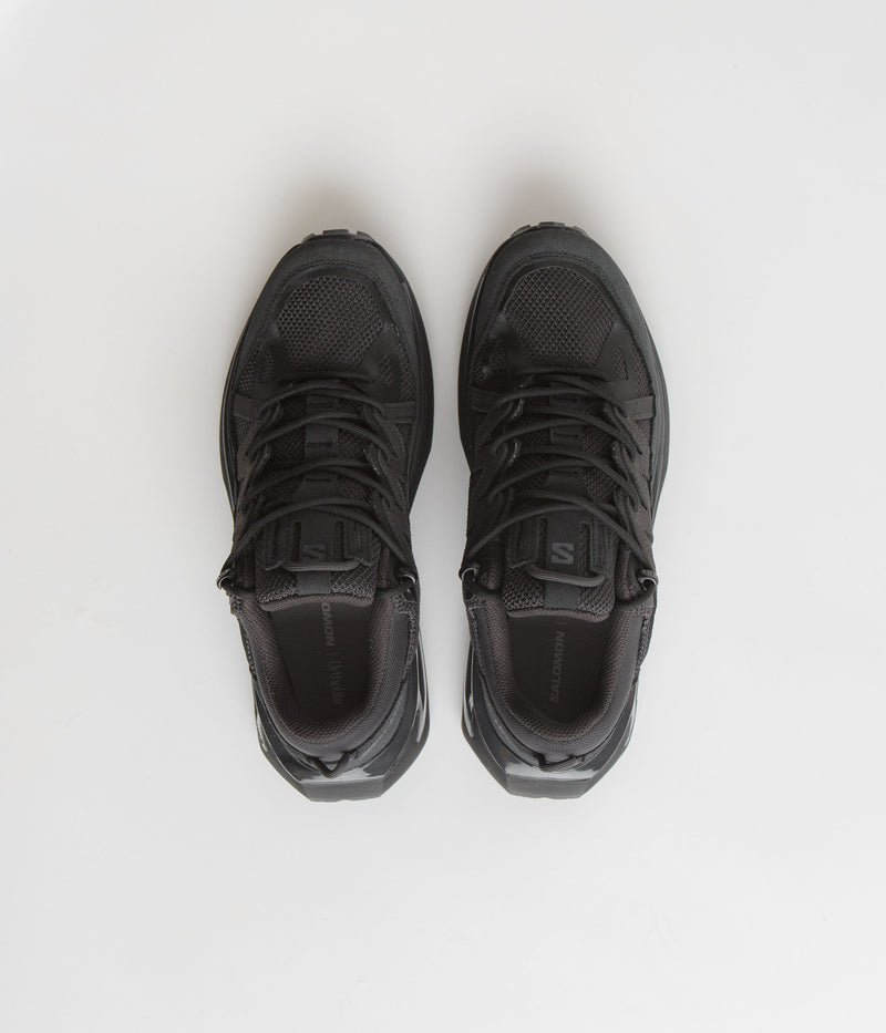 Salomon Odyssey ELMT Low Shoes in Black and Phantom / Black