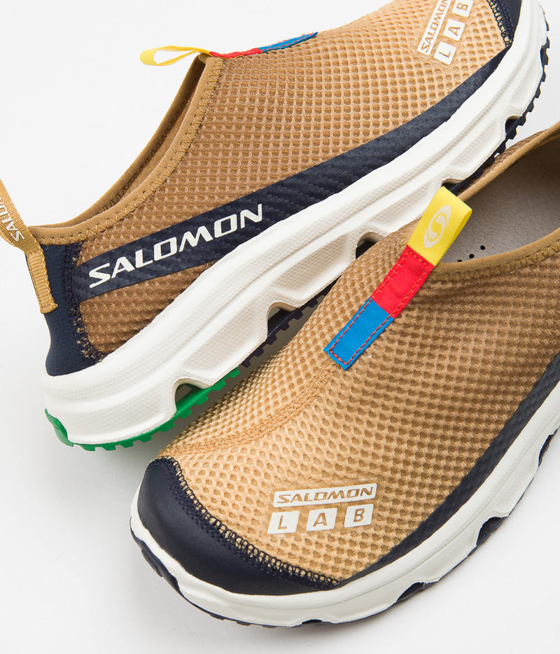 Salomon RX MOC 3.0 Shoes in Rubber and Taffy / Granada Sky