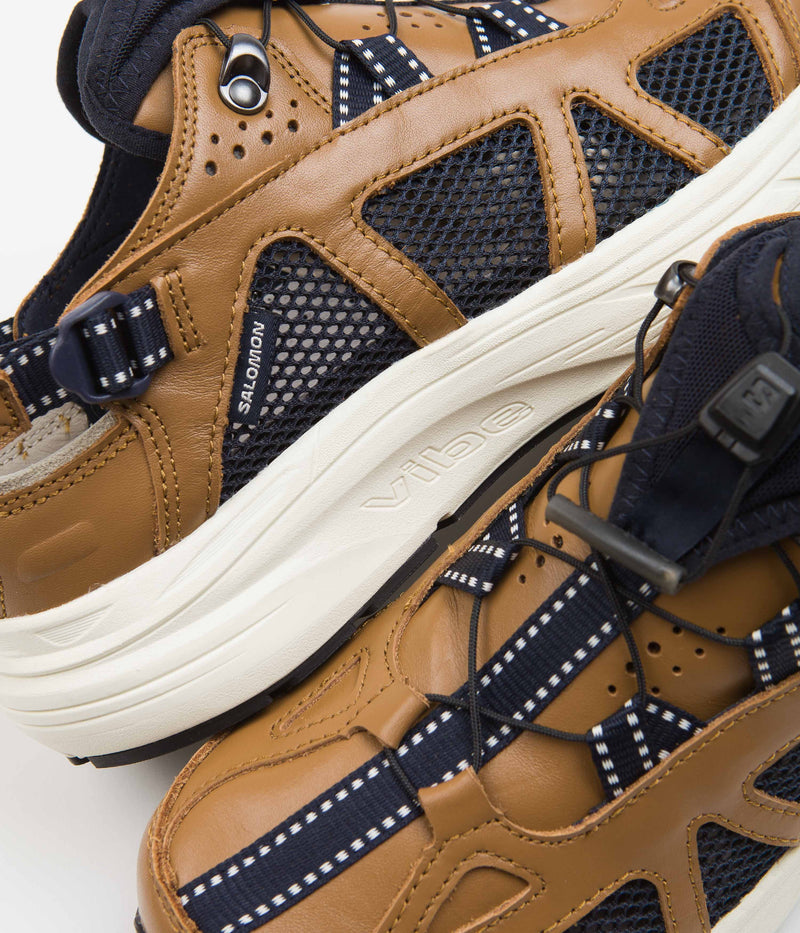 Salomon Techsonic LTR Shoes in Rubber and Vanilla Ice / Dark Sapphire
