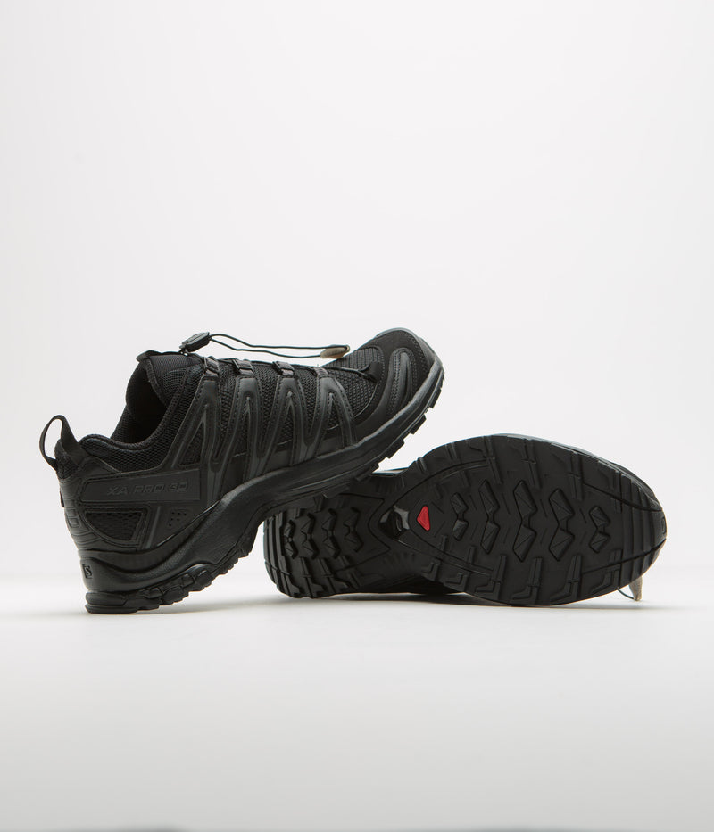 Salomon XA Pro 3D Shoes in Black and Black / Magnet