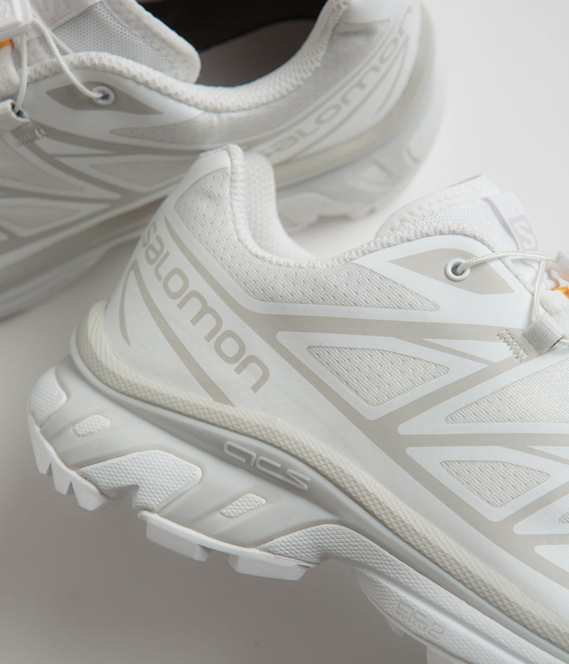 Salomon XT-4 OG Shoes in White and Ebony / Lunar Rock