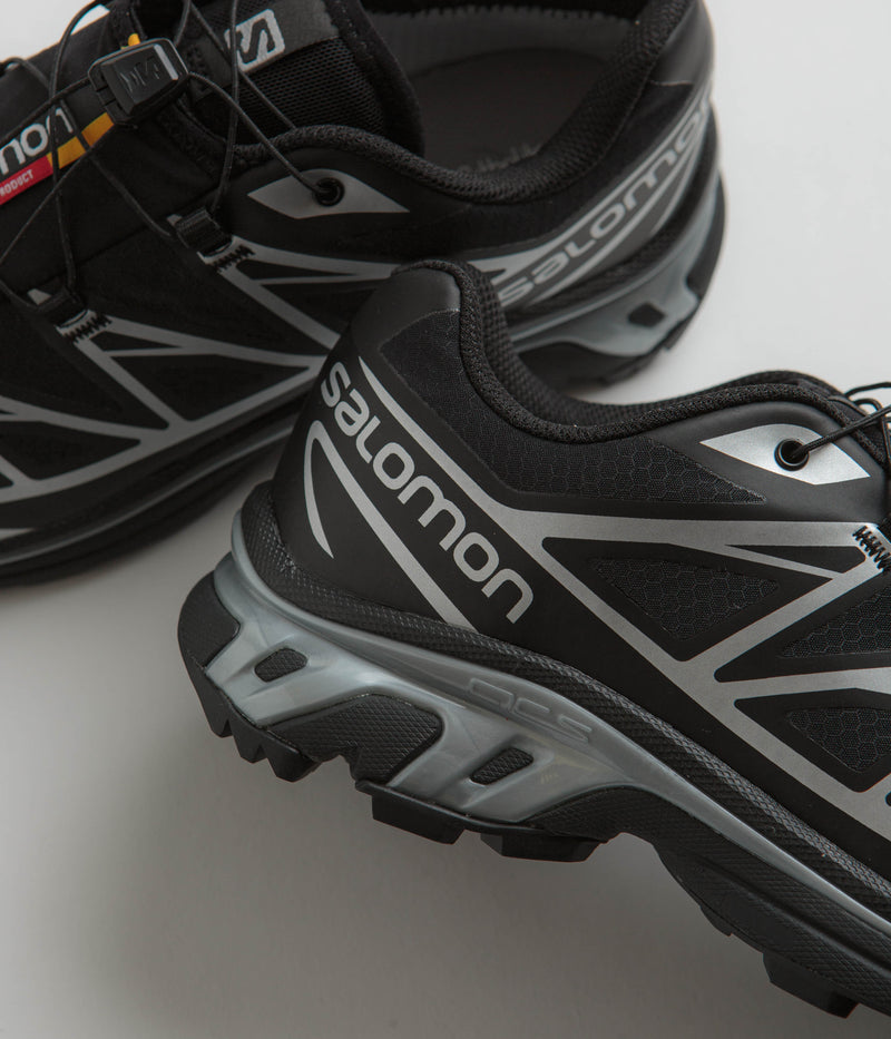 Salomon XT-6 GTX Shoes in Black and Black / Silver