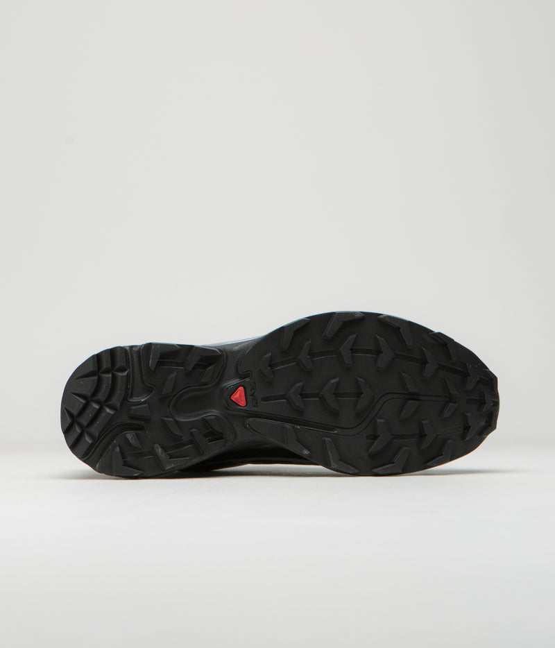 Salomon XT-6 GTX Shoes in Black and Black / Silver