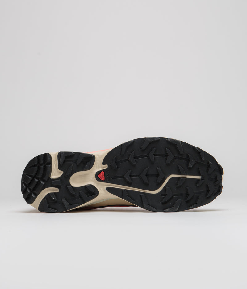 Salomon XT-6 Shoes in Living Coral and Black / Cement