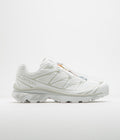 Salomon XT-6 Shoes in White and White / Lunar Rock