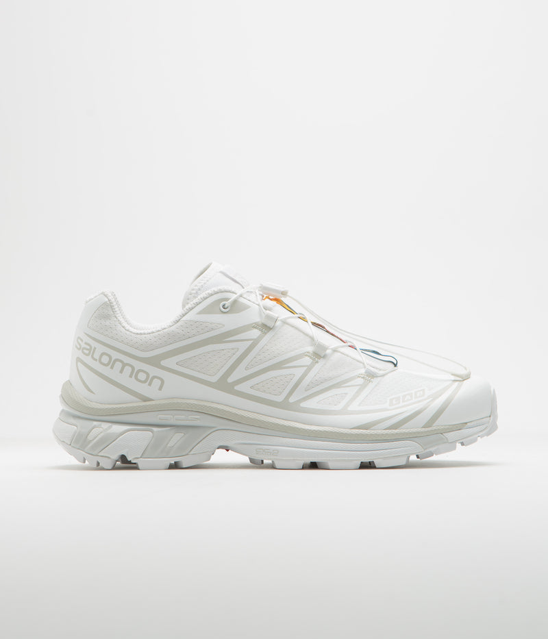 Salomon XT-6 Shoes in White and White / Lunar Rock