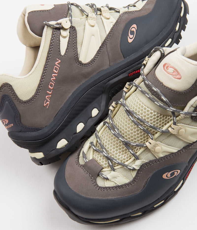 Salomon XT-Quest 2 Shoes in Ebony and Pewter / Moth