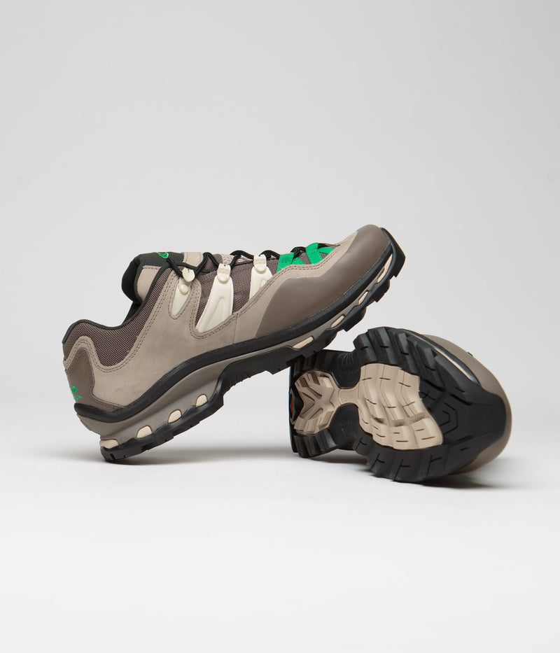 Salomon XT-Quest 2 Shoes in Falcon and Cement / Bright Green