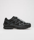 Salomon XT-Quest Shoes in Black and Black / Phantom