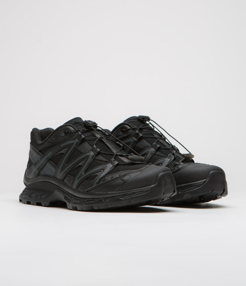 Salomon XT-Quest Shoes in Black and Black / Phantom