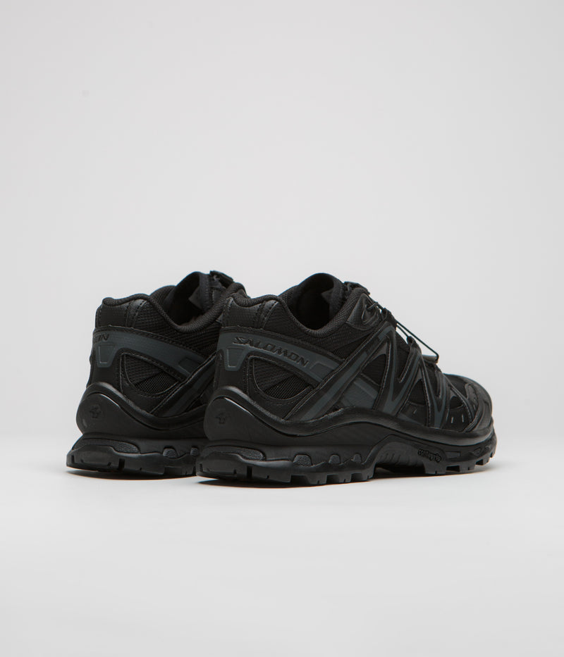 Salomon XT-Quest Shoes in Black and Black / Phantom