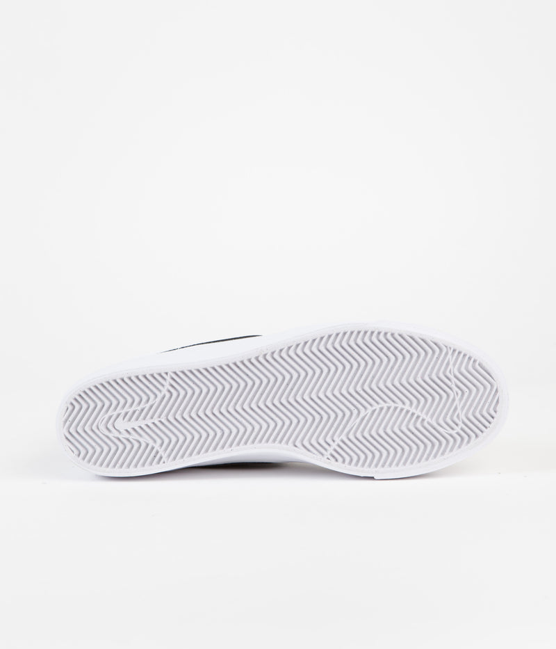 Nike SB Blazer Court Mid Shoes in White and Black and White