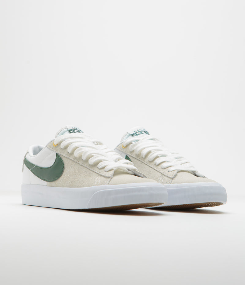 Nike SB Blazer Low Pro GT Shoes in White and Fir and White - Gum Light Brown