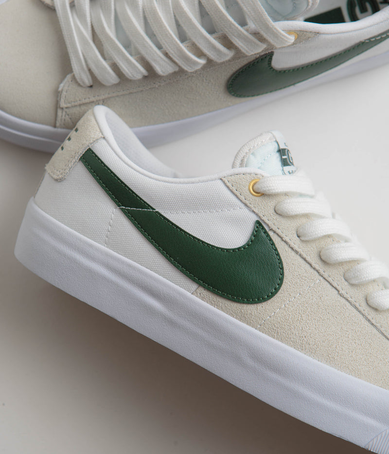 Nike SB Blazer Low Pro GT Shoes in White and Fir and White - Gum Light Brown