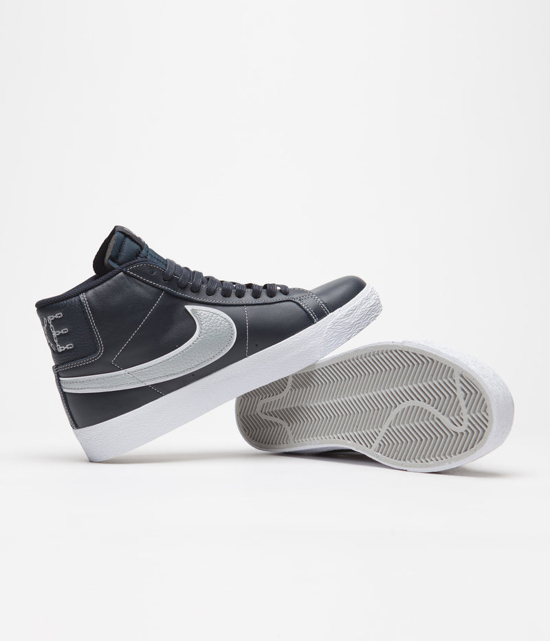 Nike SB Blazer Mid Shoes in Blackened Blue and Wolf Grey and Blackened Blue