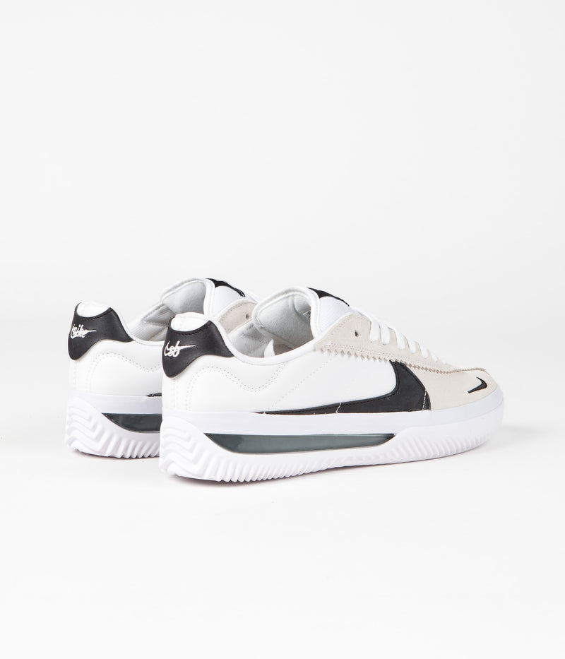 Nike SB BRSB Shoes in White and Black and White - Black