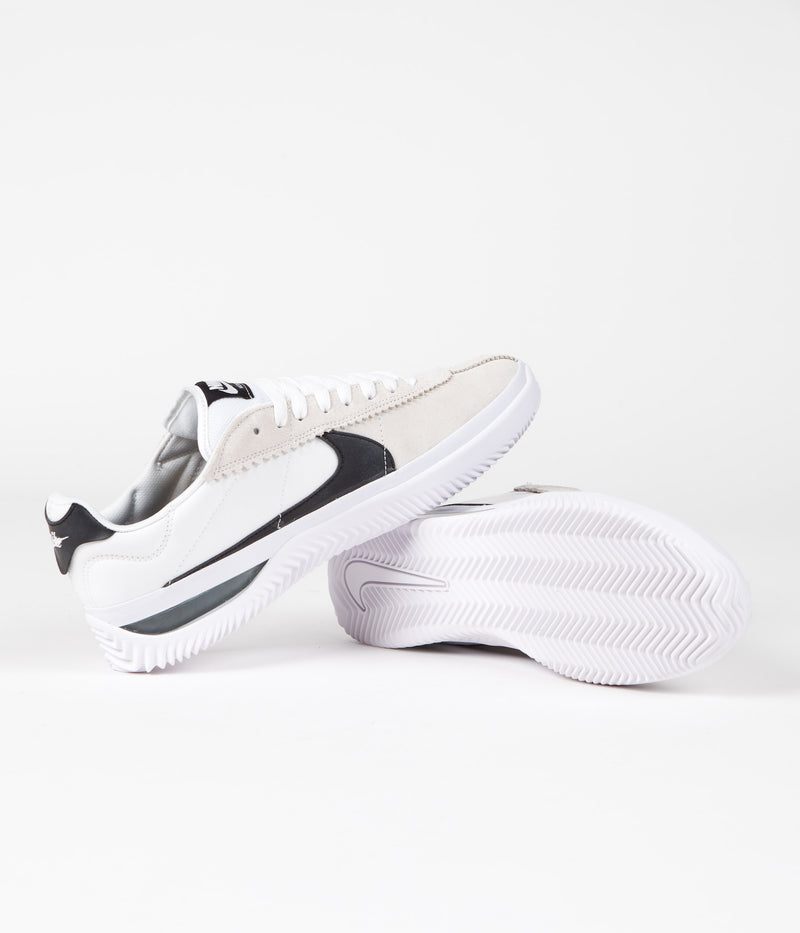 Nike SB BRSB Shoes in White and Black and White - Black