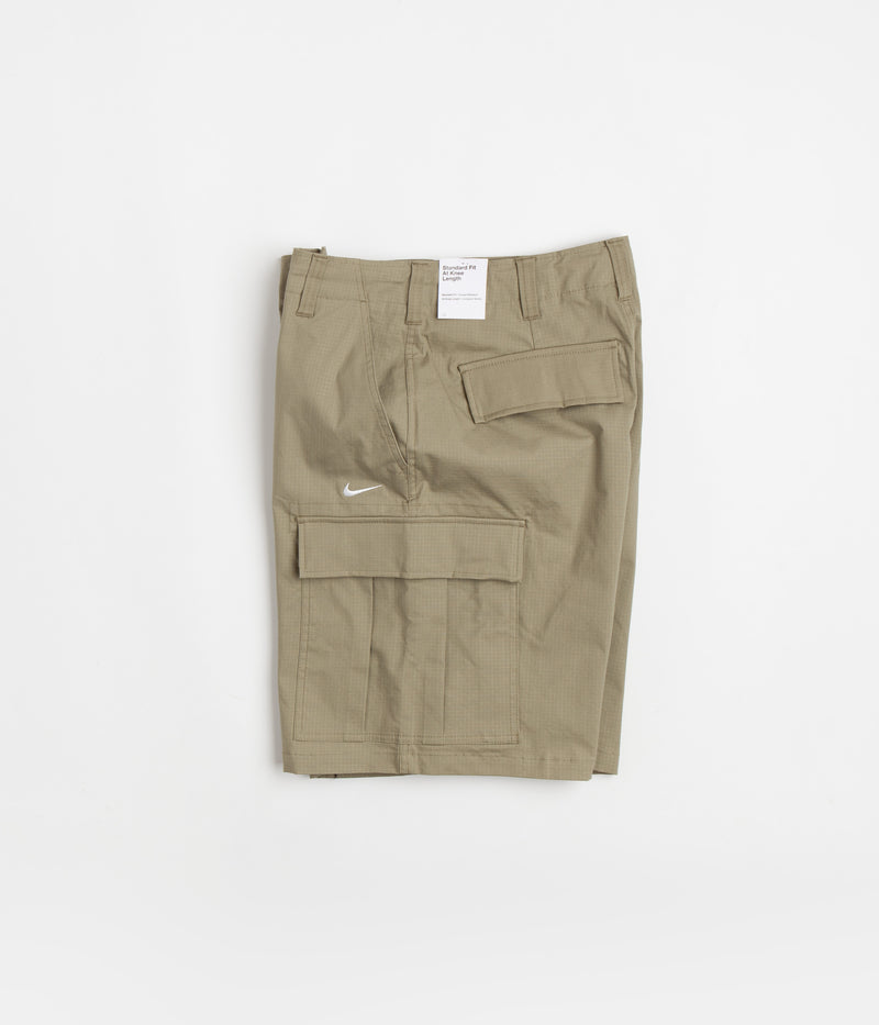 Nike SB Cargo Shorts in Neutral Olive and White
