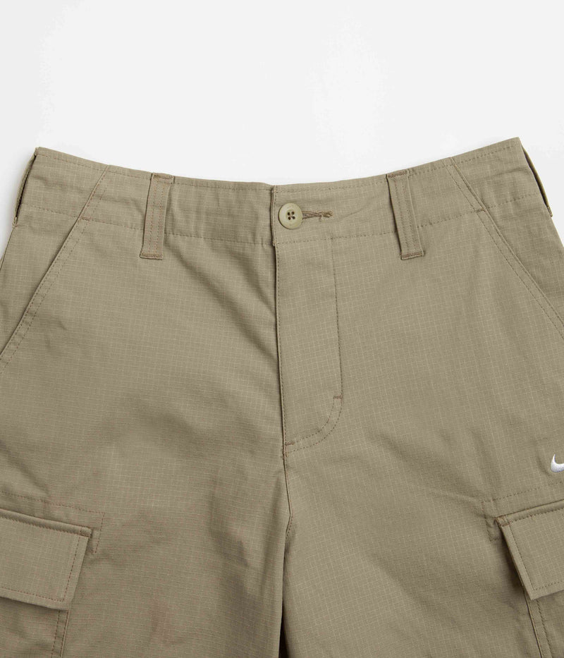 Nike SB Cargo Shorts in Neutral Olive and White