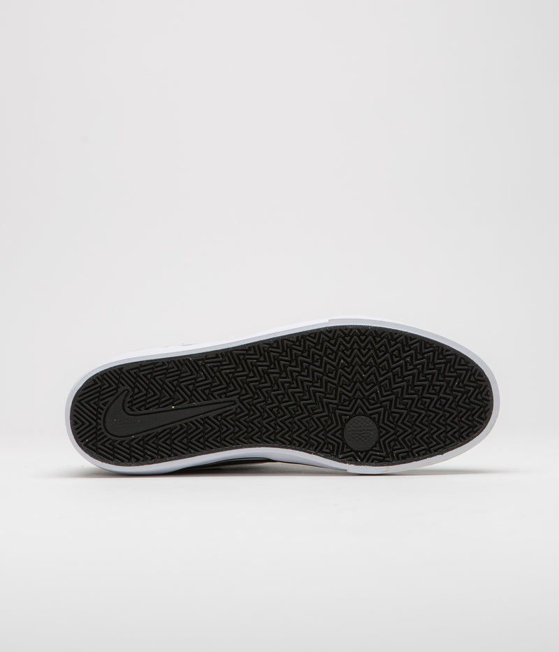 Nike SB Chron 2 Shoes in Black and White and Black
