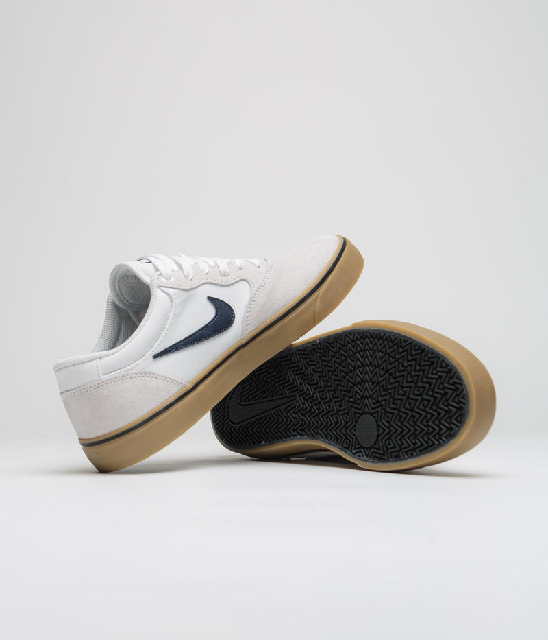 Nike SB Chron 2 Shoes in White and Obsidian and White - Gum Light Brown