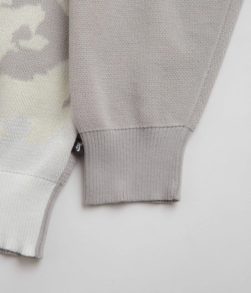 Nike SB Corposk8 Crewneck Sweatshirt in Light Iron Ore