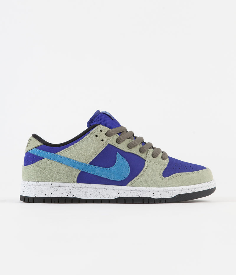 Nike SB Dunk Low Pro ACG Caldera Shoes in Celadon and Coast and Concord - Black