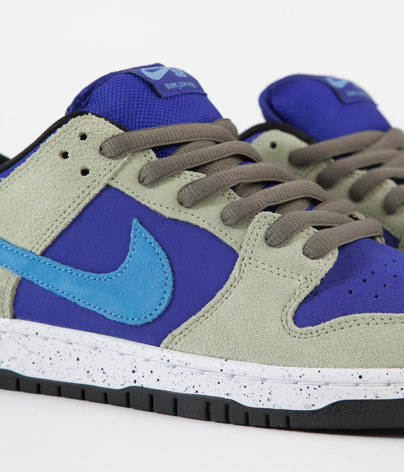 Nike SB Dunk Low Pro ACG Caldera Shoes in Celadon and Coast and Concord - Black