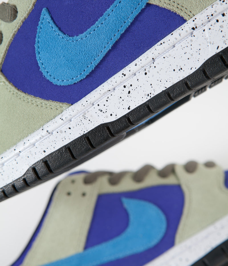 Nike SB Dunk Low Pro ACG Caldera Shoes in Celadon and Coast and Concord - Black