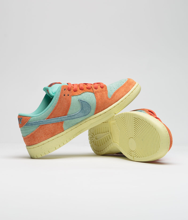 Nike SB Dunk Low Pro Premium Shoes in Orange and Noise Aqua and Emerald Rise - Orange