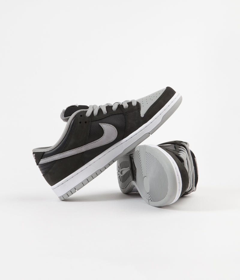 Nike SB Dunk Low Pro Shoes in Black and Medium Grey and Black - White