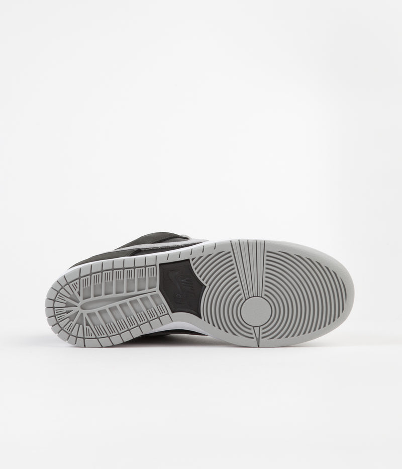 Nike SB Dunk Low Pro Shoes in Black and Medium Grey and Black - White