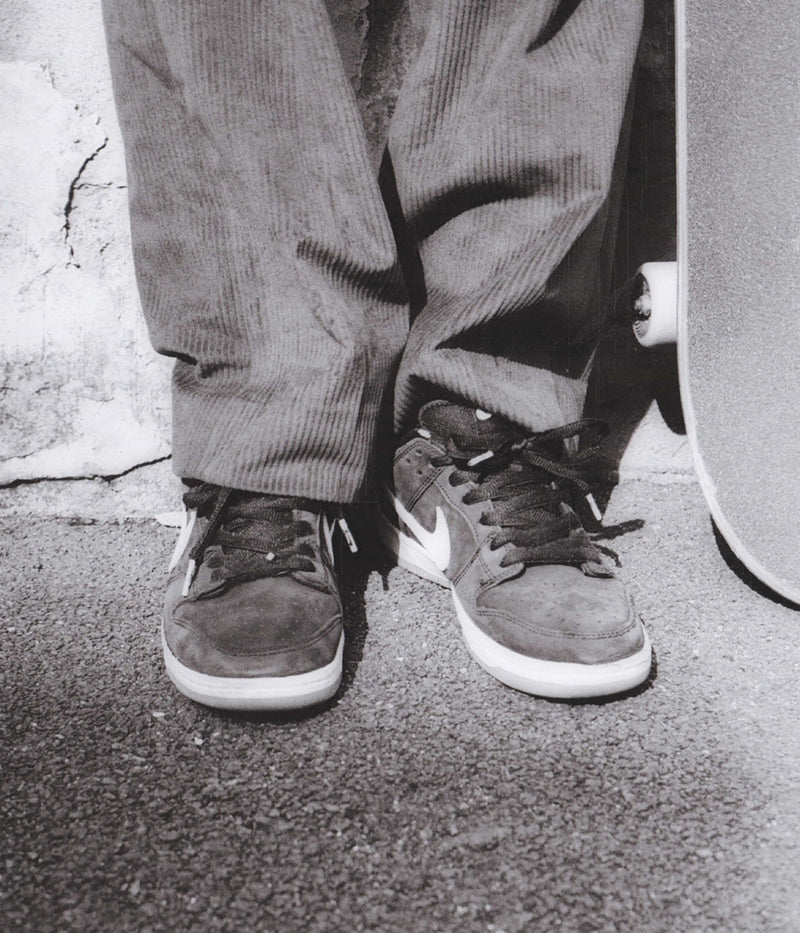 Nike SB Dunk Low Pro Shoes in Black and White and Black - Gum Light Brown