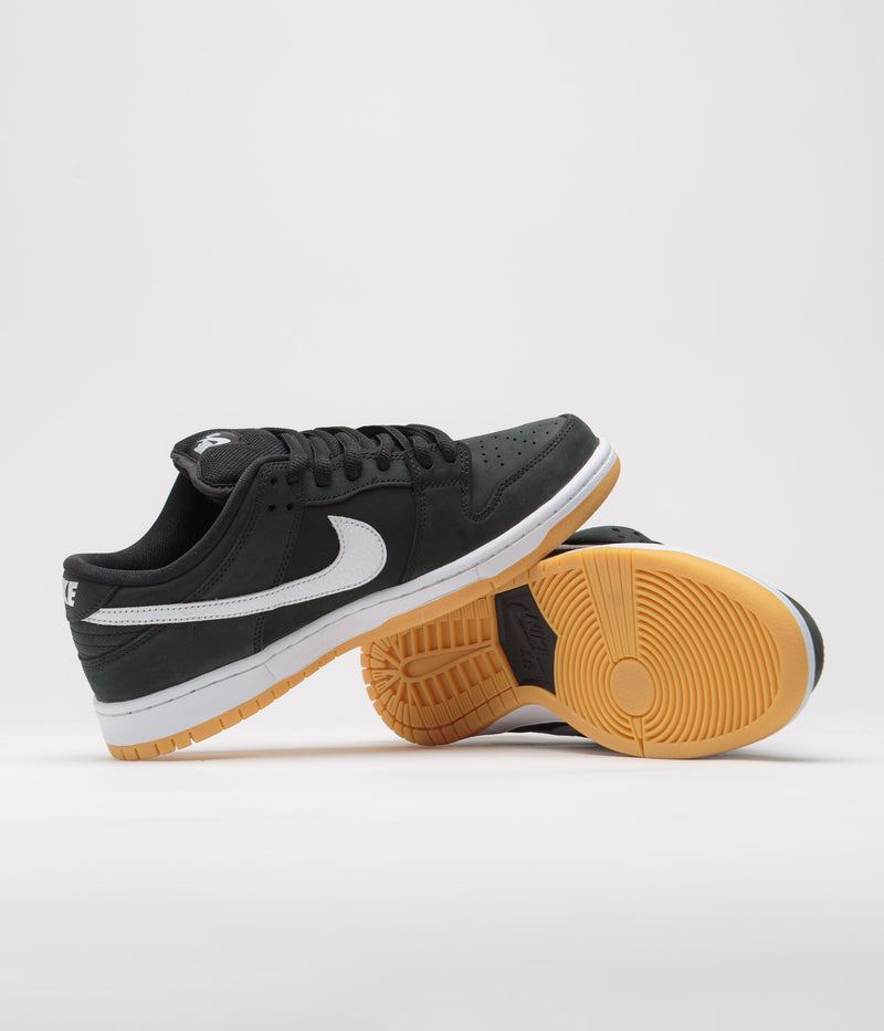 Nike SB Dunk Low Pro Shoes in Black and White and Black - Gum Light Brown