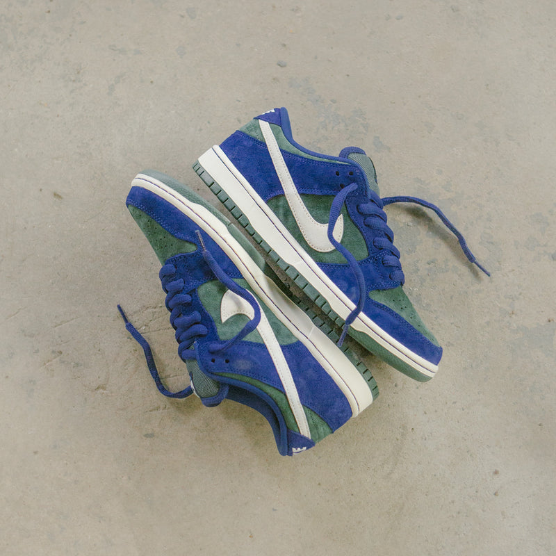 Nike SB Dunk Low Pro 'Wildcard' Shoes in Deep Royal Blue and Sail and Vintage Green