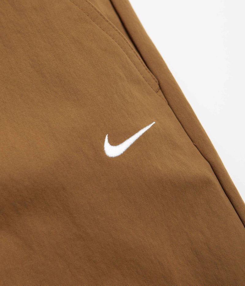 Nike SB Eco El Chino Pants in Ale Brown