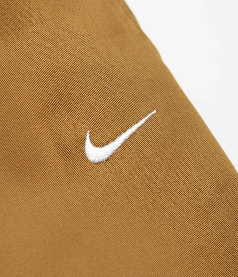 Nike SB El Chino Shorts in Ale Brown and White
