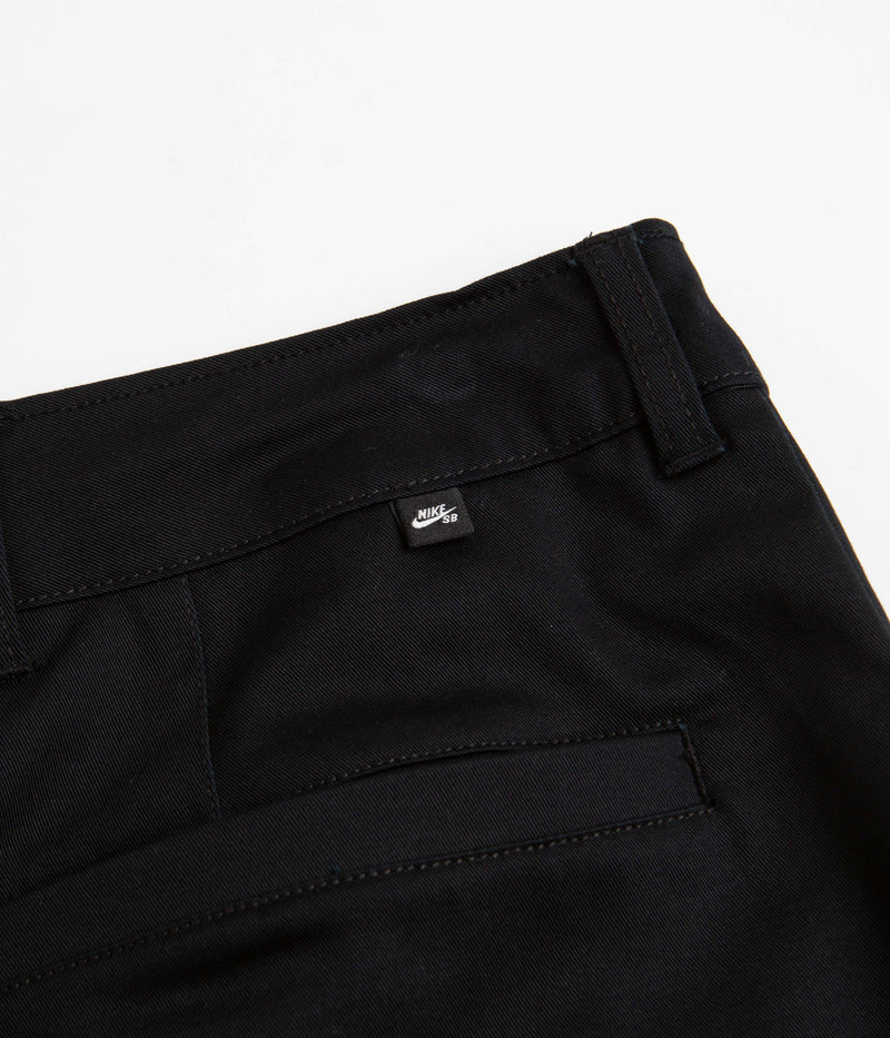 Nike SB El Chino Shorts in Black
