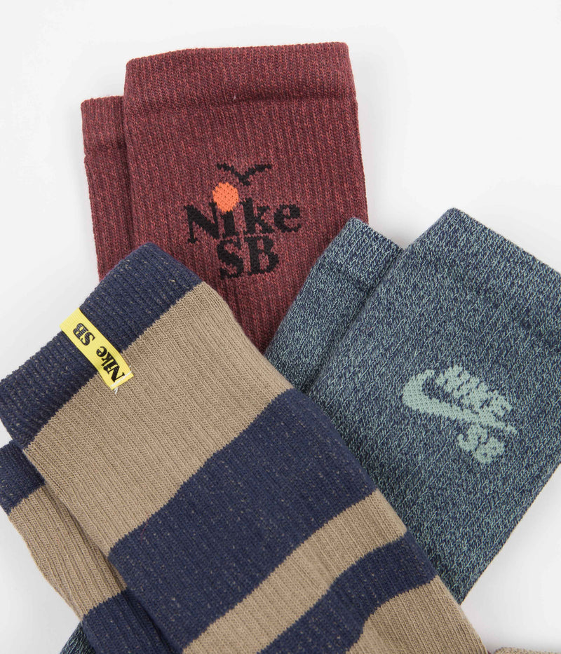 Nike SB Everyday Max Lightweight Crew Socks (3 Pair) in Red and Blue / Multi