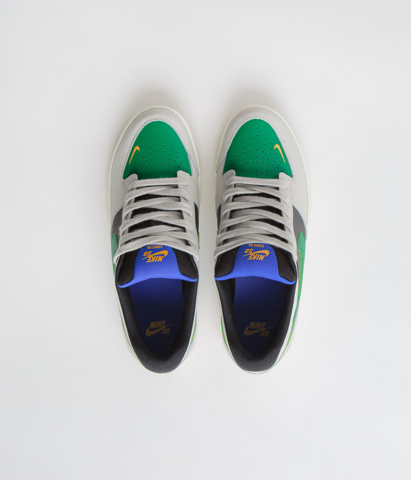 Nike SB Force 58 Premium Shoes in Light Bone and Malachite and Black - Sail