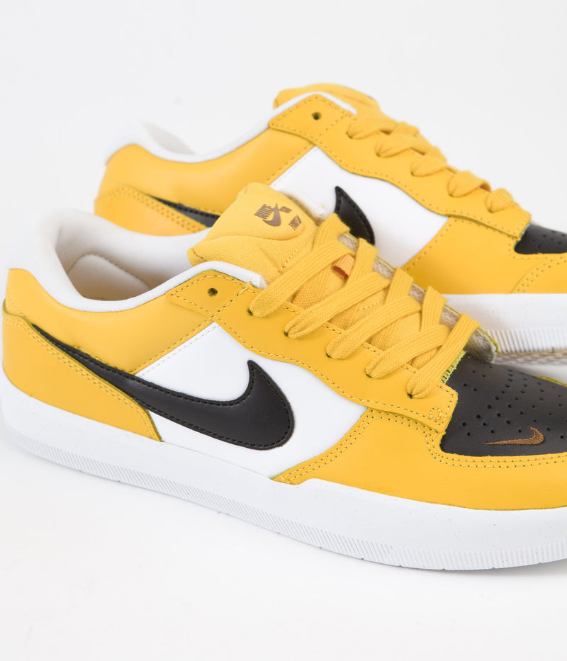 Nike SB Force 58 Premium Shoes in University Gold and Black and White - Pecan