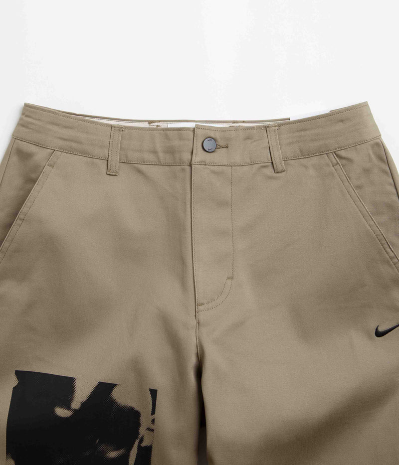 Nike SB GFX El Chino Pants in Neutral Olive and Black