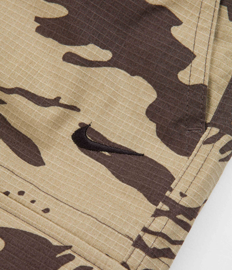 Nike SB Kearny Camo Cargo Pants in Limestone