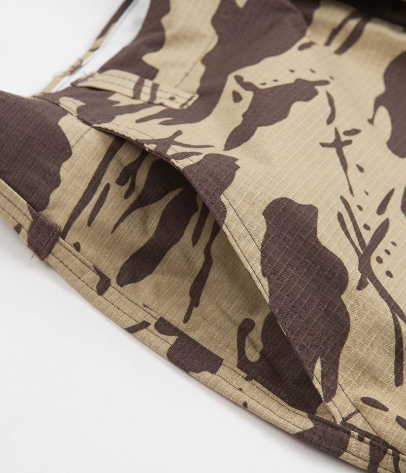Nike SB Kearny Camo Cargo Pants in Limestone