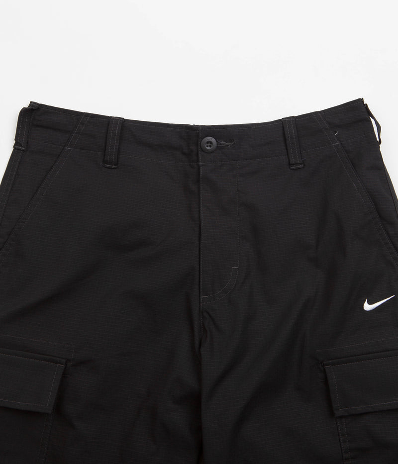 Nike SB Kearny Cargo Pants in Black and Black / Anthracite / White