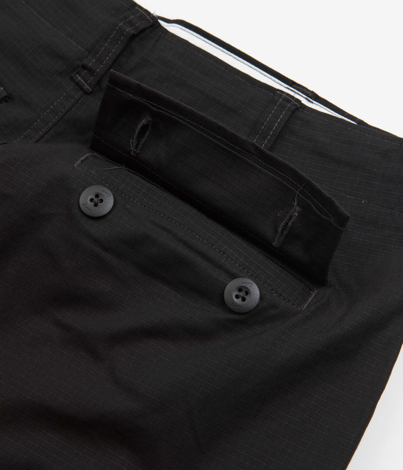 Nike SB Kearny Cargo Pants in Black and Black / Anthracite / White