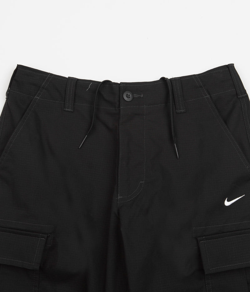 Nike SB Kearny Cargo Pants in Black and White